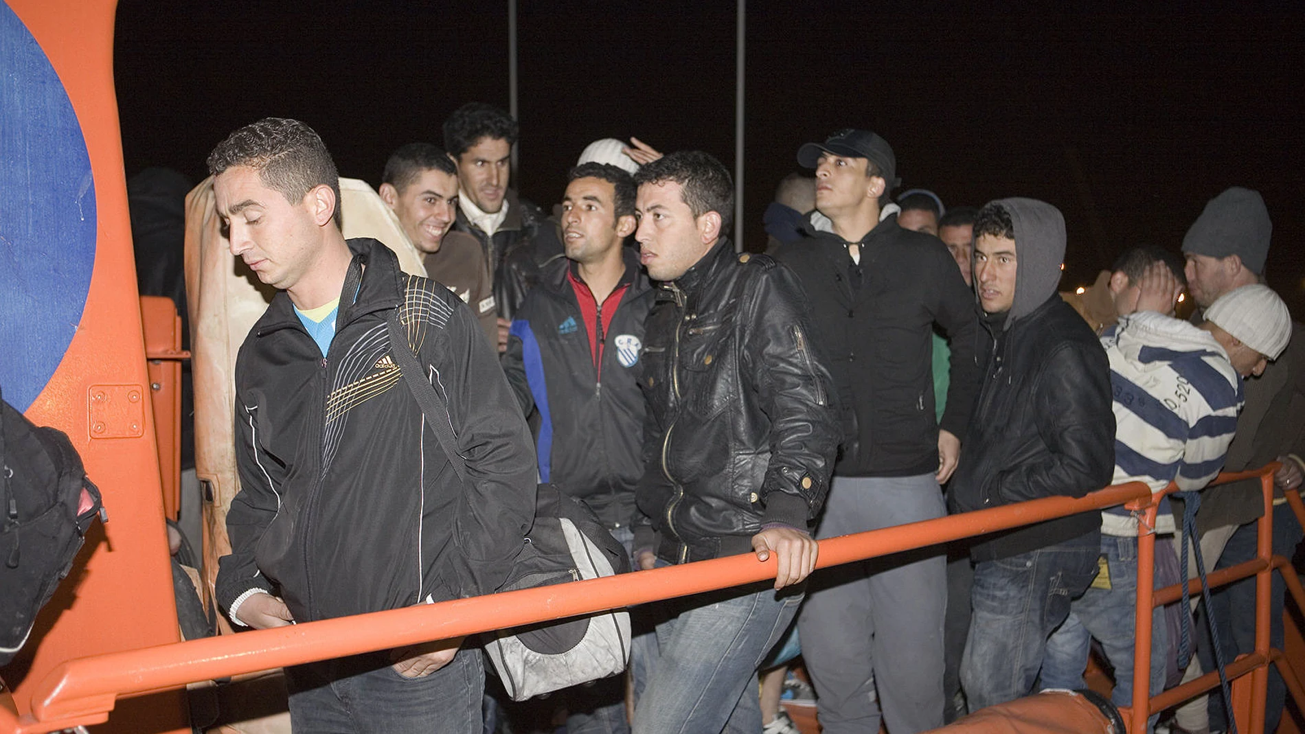 Interceptan una patera cerca de Granada Interceptan una patera cerca de Granada