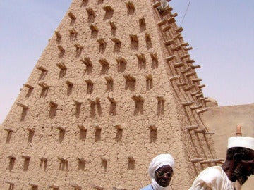 Minarete de una mezquita en Timbuktu, Mali