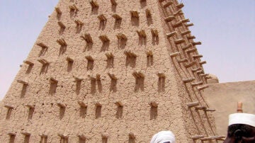 Minarete de una mezquita en Timbuktu, Mali