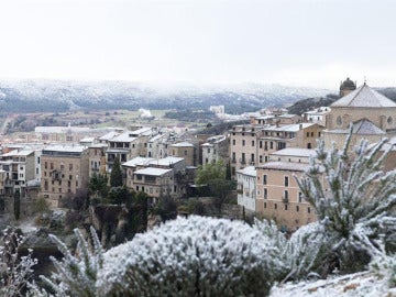 Cuenca amaneció nevada