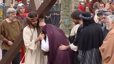 Balmaseda rememora el V&iacute;a Crucis de Jes&uacute;s con su Pasi&oacute;n viviente