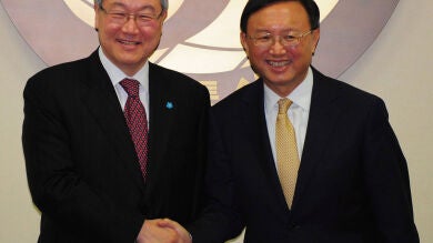 China, Japón y Corea del Sur se reúnen ante el lanzamiento del cohete norcoreano