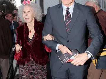 La Duquesa de Alba junto a su marido Alfonso Díez, grandes aficionados La Duquesa de Alba junto a su marido Alfonso Díez, grandes aficionados