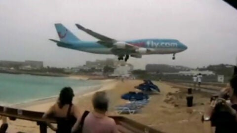 Maho Beach