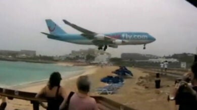 Maho Beach, una playa para el que busca adrenalina