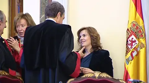 Encuentro entre Zapatero y Sáenz de Santamaría en el Consejo de Estado Encuentro entre Zapatero y Sáenz de Santamaría en el Consejo de Estado