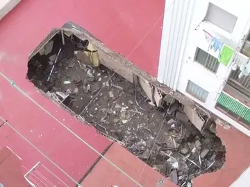 Se hunde el techo de un restaurante chino provocando dos heridos Se hunde el techo de un restaurante chino provocando dos heridos