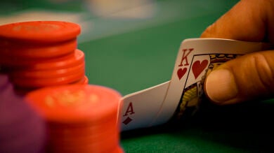 Un jugador de póker se suicida después de perder 460.000 euros en un campeonato
