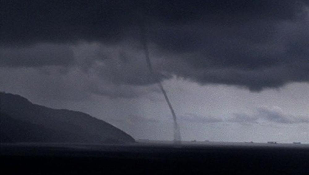 El centro de EEUU se prepara para una ola de tornados "potencialmente mortal"