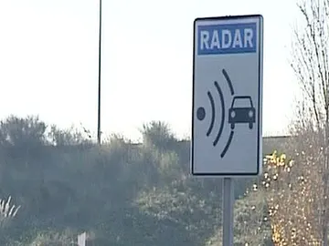 Desciende el número de multas por radares Desciende el número de multas por radares