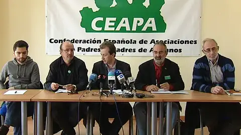 Sindicatos, estudiantes y asociaciones de padres se movilizan contra los ajustes de Educación Sindicatos, estudiantes y asociaciones de padres se movilizan contra los ajustes de Educación