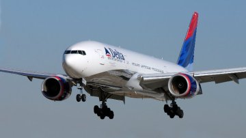 Fuertes turbulencias obligan a un aterrizaje de emergencia en Delta Airlines