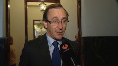 Alfonso Alonso recomienda una historia sobre Azerbaiyán, 'Alí y Nino'