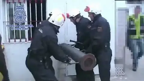 00081 00081