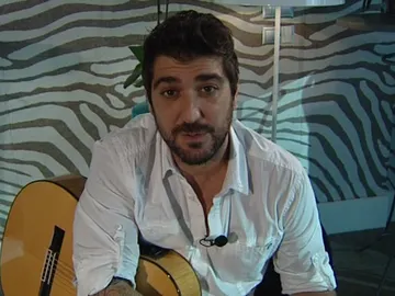 Antonio Orozco se queda con 'Cometas en el cielo' Antonio Orozco se queda con 'Cometas en el cielo'