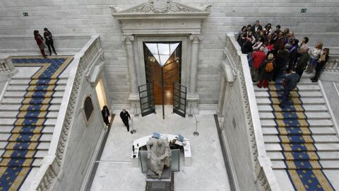 Escalinatas de la Biblioteca Nacional