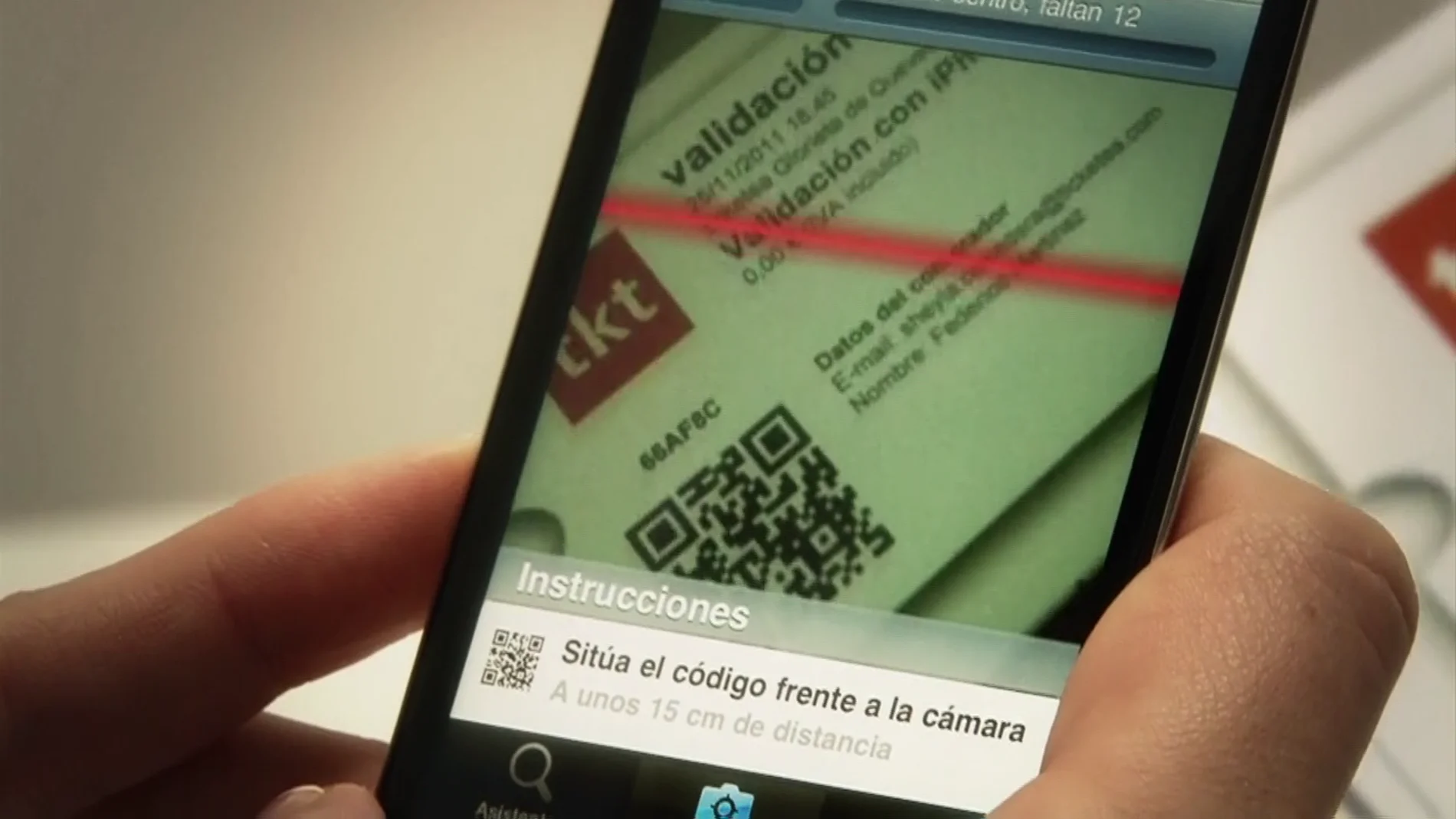 La app CheckPoint escaneando una entrada La app CheckPoint escaneando una entrada