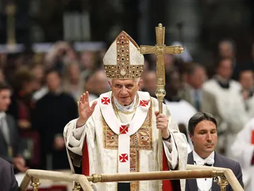 El papa Benedicto XVI en la Basílica de San Pedro El papa Benedicto XVI en la Basílica de San Pedro