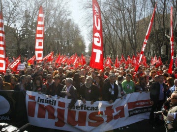 Los secretarios generales de CCOO y UGT en una manifestación