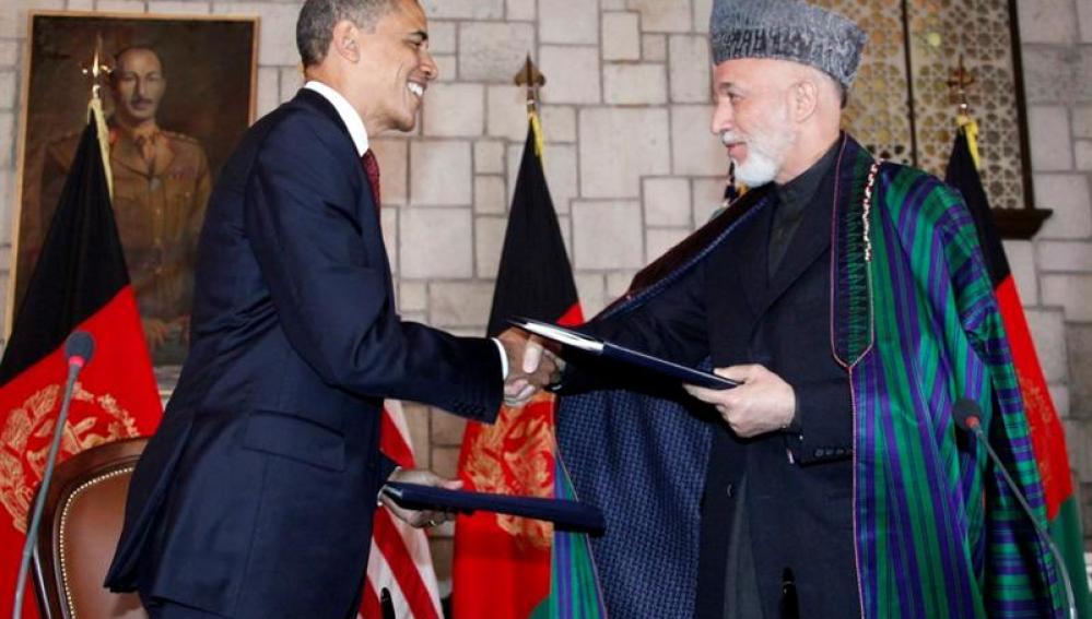 Barack Obama se reúne con el presidente afgano, Hamid Karzai