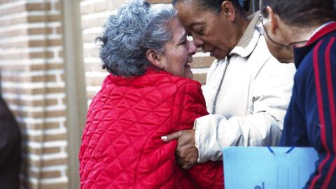 Lamentos por el asesinato de una mujer en un atraco