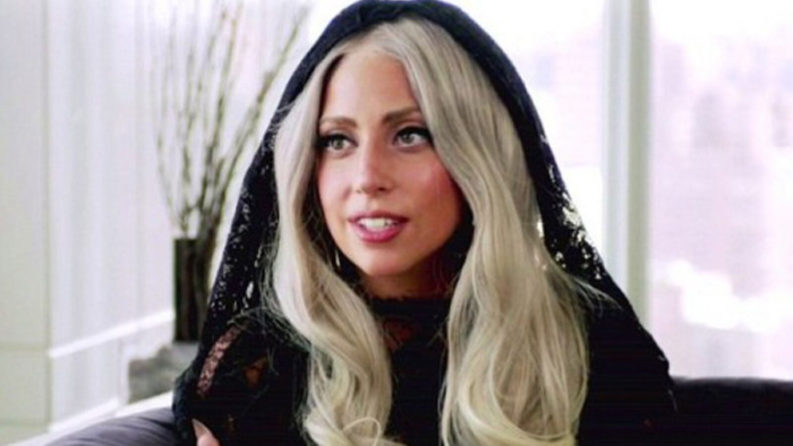 Lady Gaga adquiere 55 prendas de Michael Jackson en una subasta millionaria 