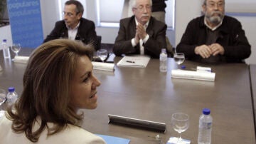 María Dolores de Cospedal junto a Cándido Méndez e Ignacio Fernández Toxo