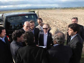 Sheldon Adelson visita los terrenos de Alcorcón