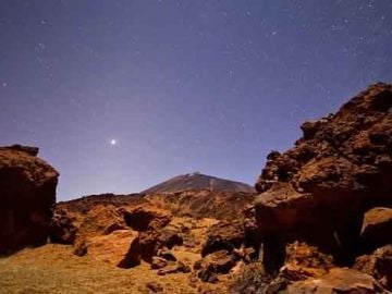 Imagen del cielo de Canarias elegida por la NASA