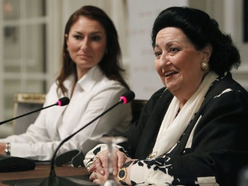 Monserrat Caballé junto a su hija