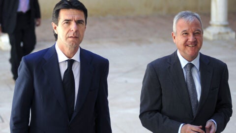 El ministro de Industria, Jos&eacute; Manuel Soria, con el presidente de Murcia, Ram&oacute;n Luis Valc&aacute;rcel