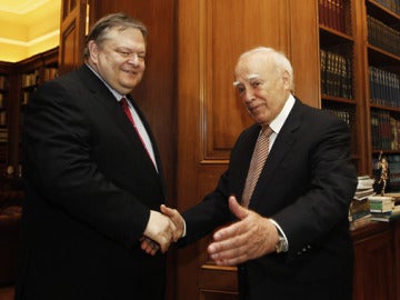 Papulias junto a Venizelos