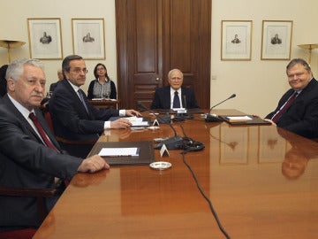 Karolos Papoulias se reúne con Antonis Samaras, Fotis Kouvelis y Evangelos Venizelos