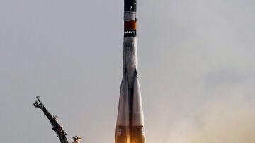 Lanzamiento al espacio (15-05-2012)