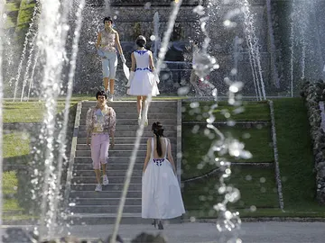 Diseños de Karl Lagerfeld en Versalles Diseños de Karl Lagerfeld en Versalles