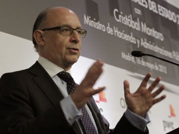 Cristóbal Montoro, ministro de Hacienda