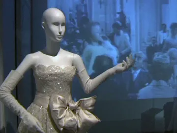 Uno de los diseños de Christian Dior Uno de los diseños de Christian Dior