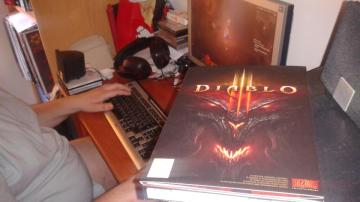 Jugando al 'Diablo III'