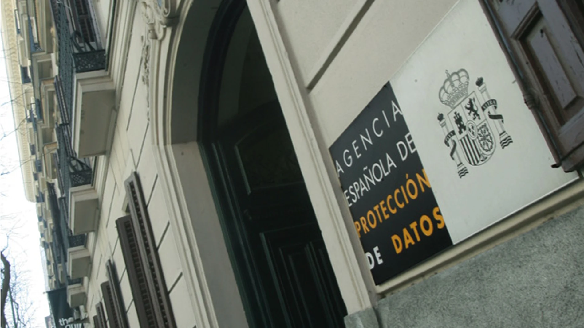 La Agencia Española de Protección de Datos La Agencia Española de Protección de Datos