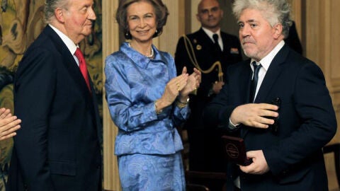 Los reyes, con Almod&oacute;var