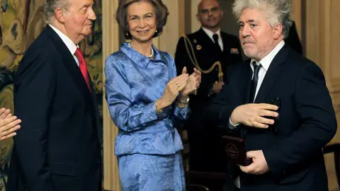 Los reyes, con Almodóvar Los reyes, con Almodóvar