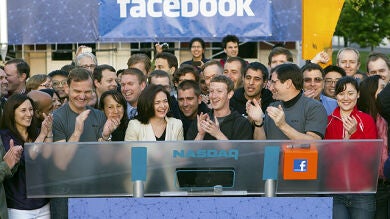 Facebook profundiza en su caída en su tercer día en Wall Street