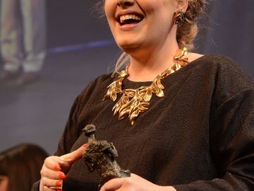 Adele gana dos premios Ivor