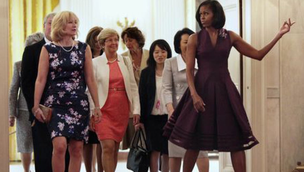 Michelle Obama recibe a las primeras damas del G-8 con un gazpacho