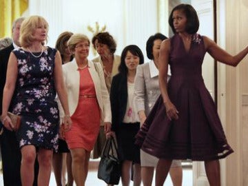 Michelle Obama recibe a las primeras damas del G-8 con un gazpacho