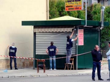 Una cámara registró cómo manipulaban la bomba de Brindisi