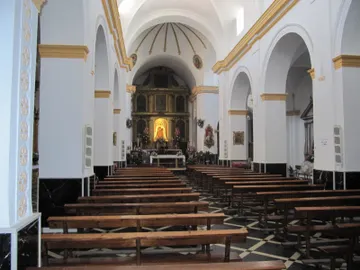 Interior de una iglesia Interior de una iglesia