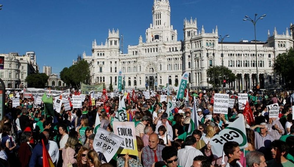 Manifestación contra recortes en Educación en MadridManifestación contra recortes en Educación en Madrid