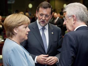 Merkel, Rajoy y Monti en la cumbre de la UE