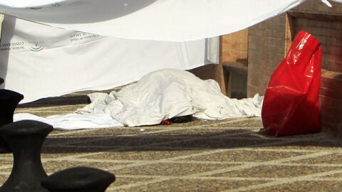 Cad&aacute;ver de la mujer asesinada en Sevilla